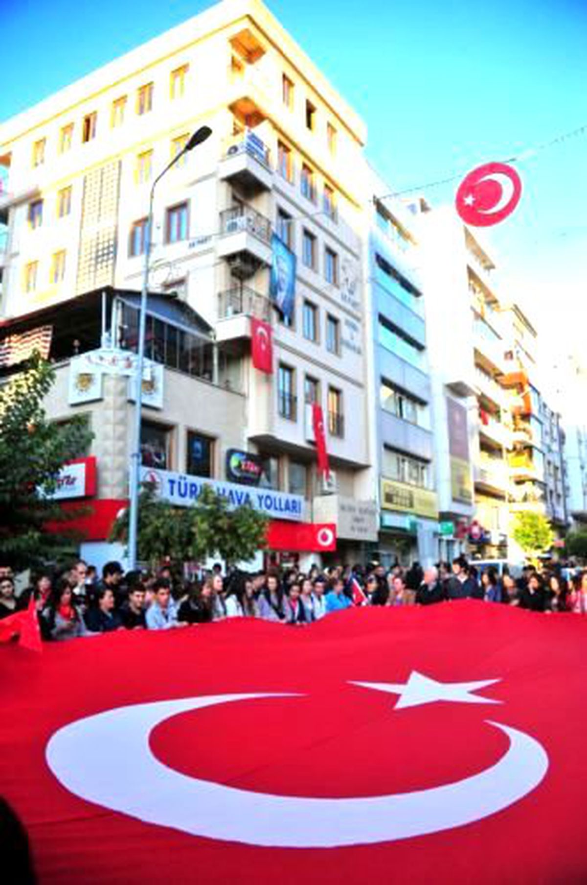 Teröre Tepki İçin Yürüdüler