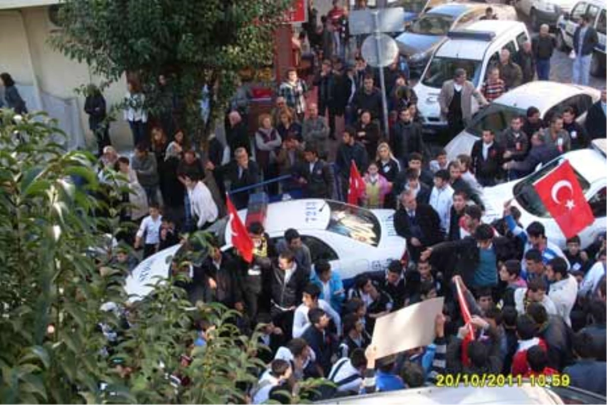 CHP Şehit ailelerinin Yanında