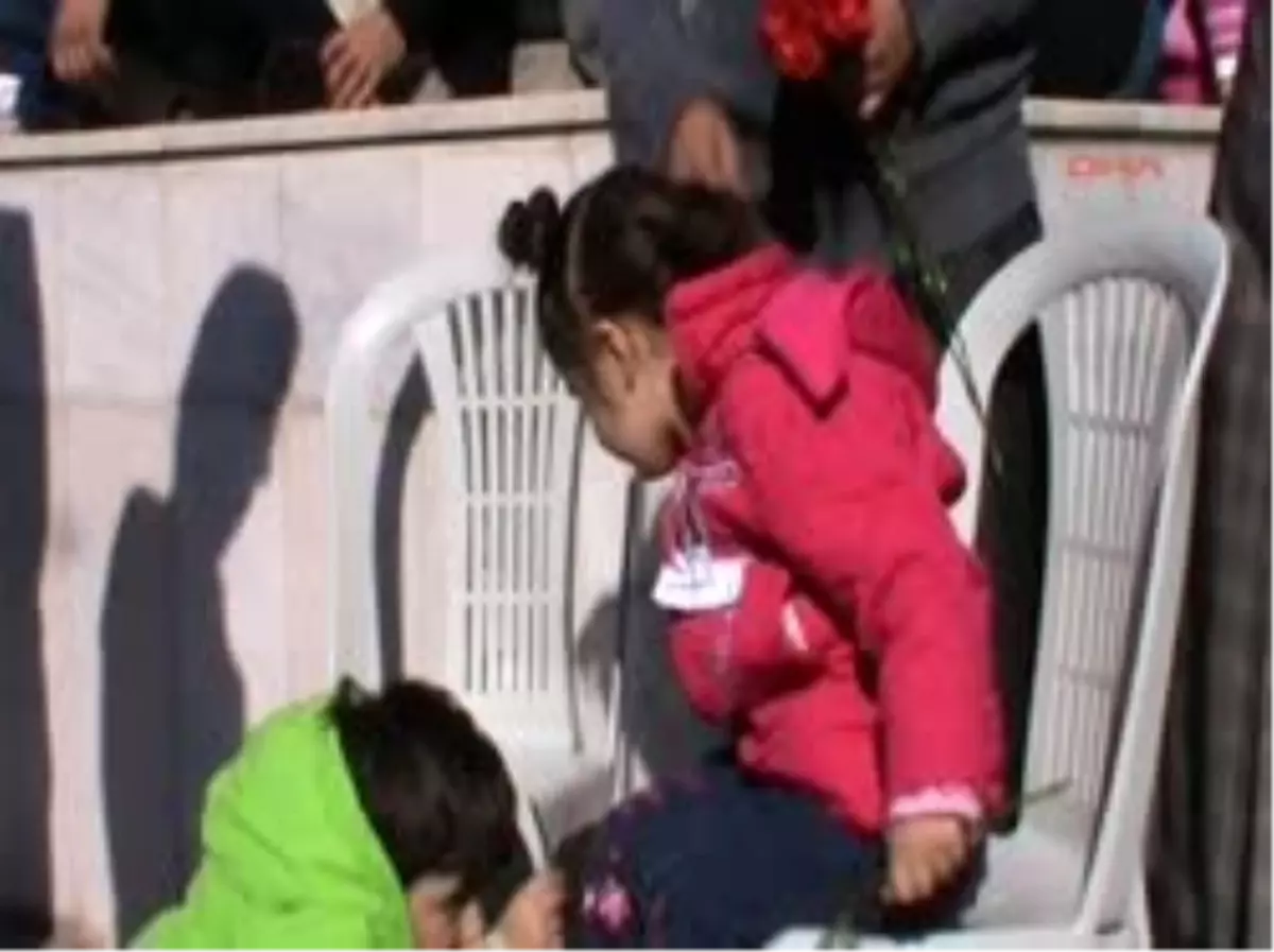 Çorum\'da 10 Bin Kişi Şehidini Uğurladı