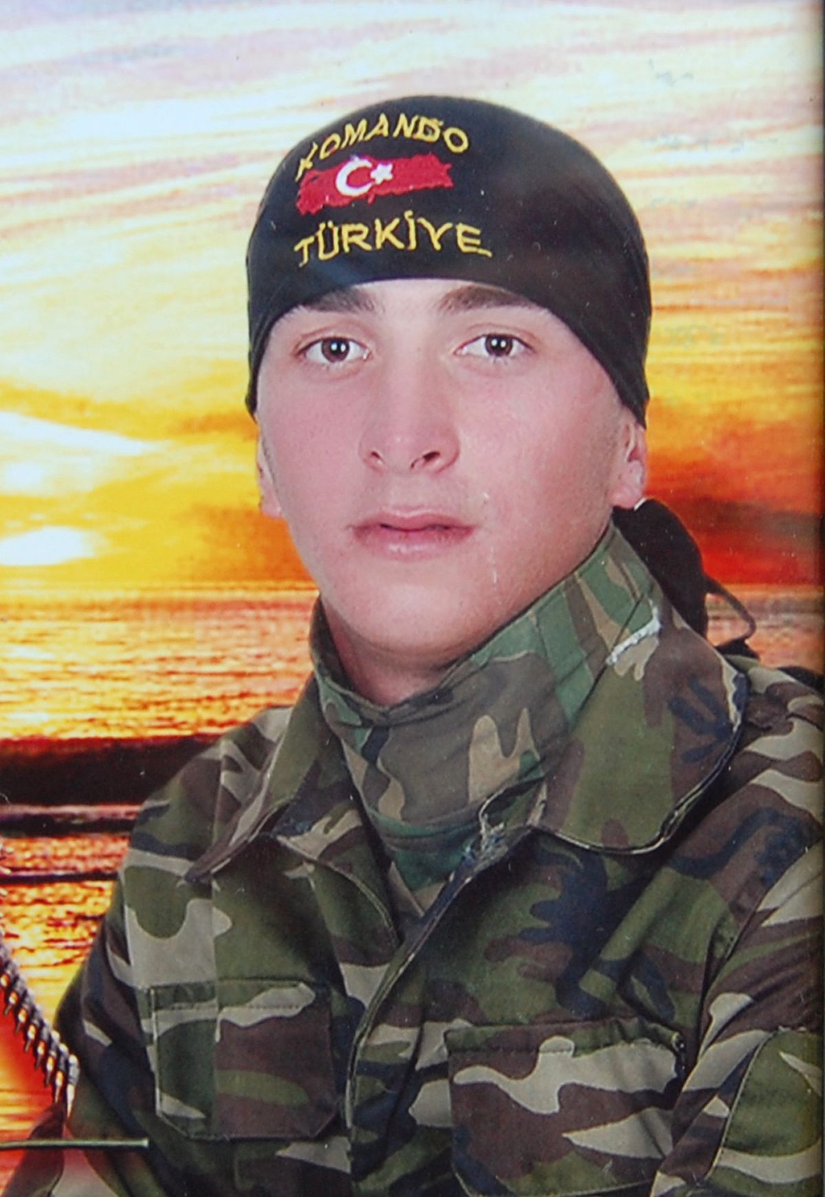 Çukurca'da Yaralanan Er, Yalova'daki Ailesini Aradı