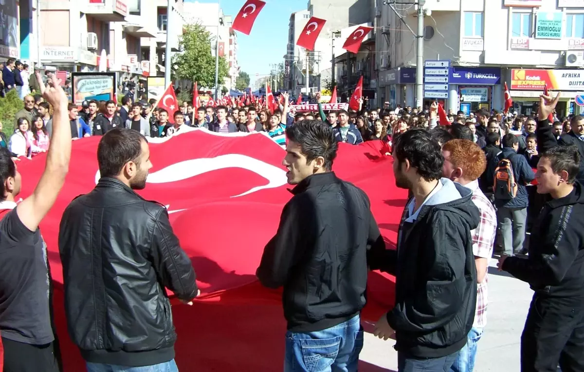 Terör Lanet Yağdı