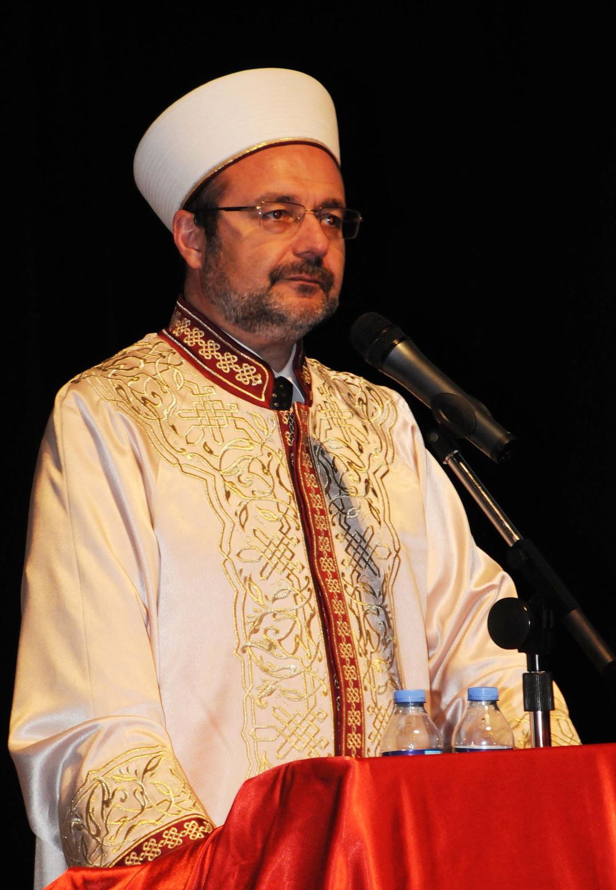 Diyanet İşleri Başkanı Görmez: Sadece Şehit Olanlara Üzülmeyiz, Her Caninin Şahsında Kaybedilen İnsanlığa da Acırız