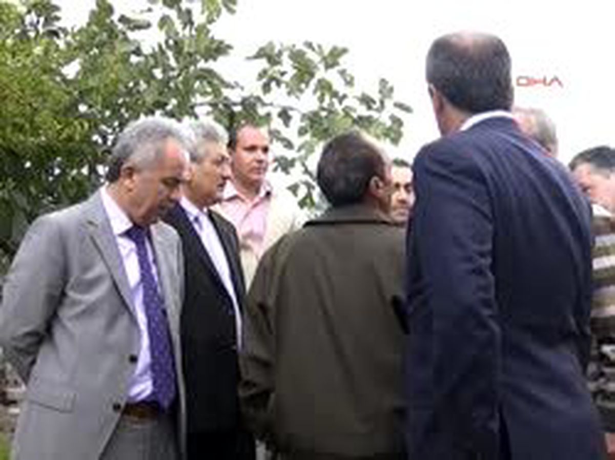 İktidar ve Muhalefet Milletvekilleri Yaralı Askerin Ailesini Ziyaret Etti