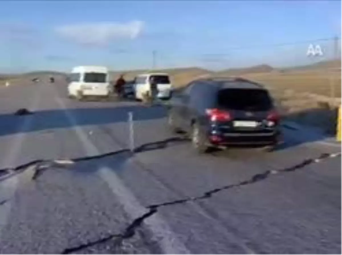 Deprem Yolu Bu Hale Getirdi