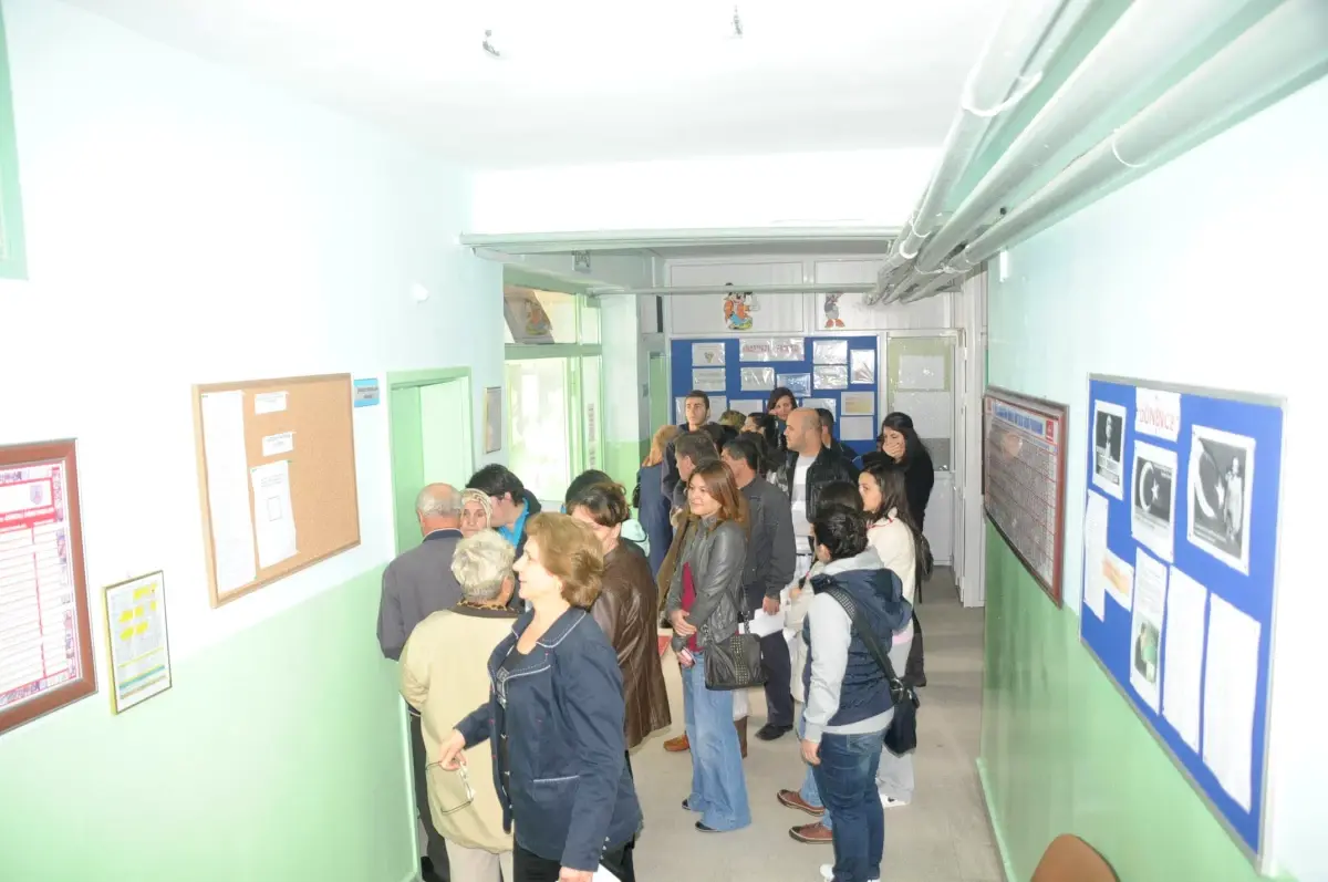 Trakya\'da Soydaşlar Sandık Başına Gitti