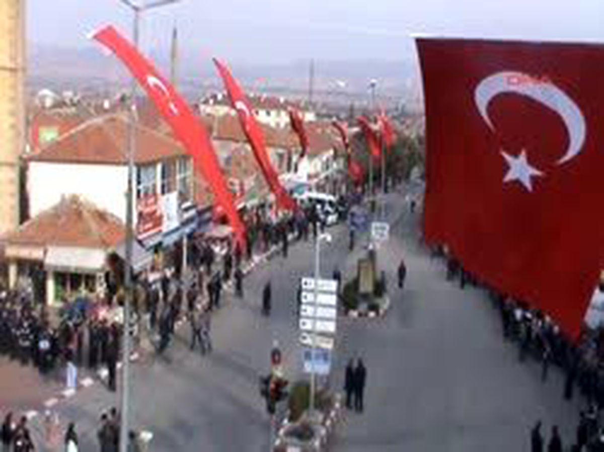 Kırşehir Ek Şehit Astsubay Ümit Tekinaslan\'ı Kaman\'da 5 Bin Kişi Uğurladı