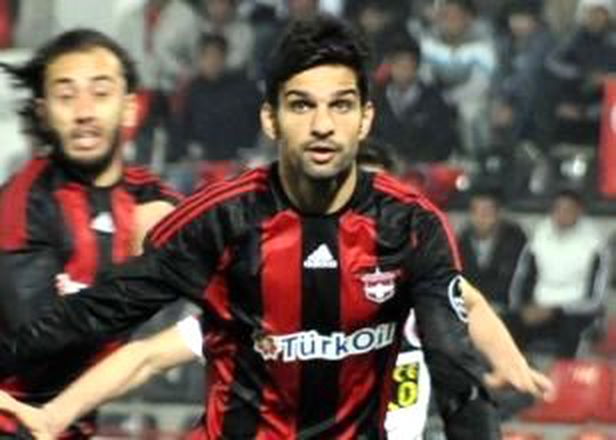 'Türk Futbolunun Yeni Tanju'su'