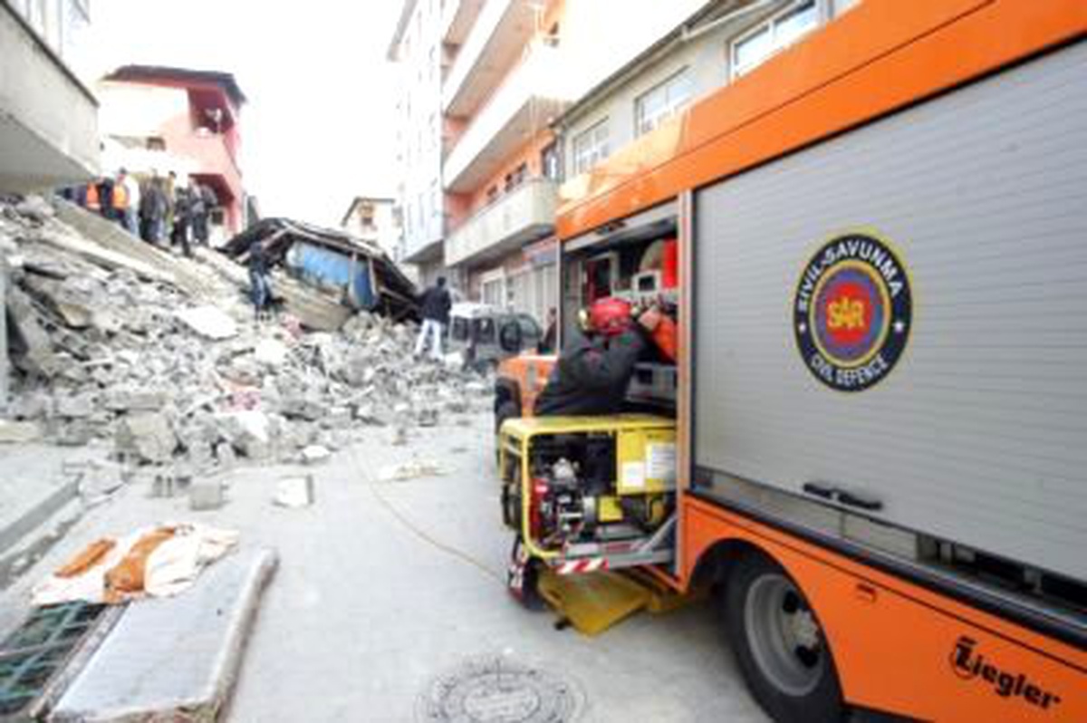 Van Depremi Ermenistan'da da Hissedildi