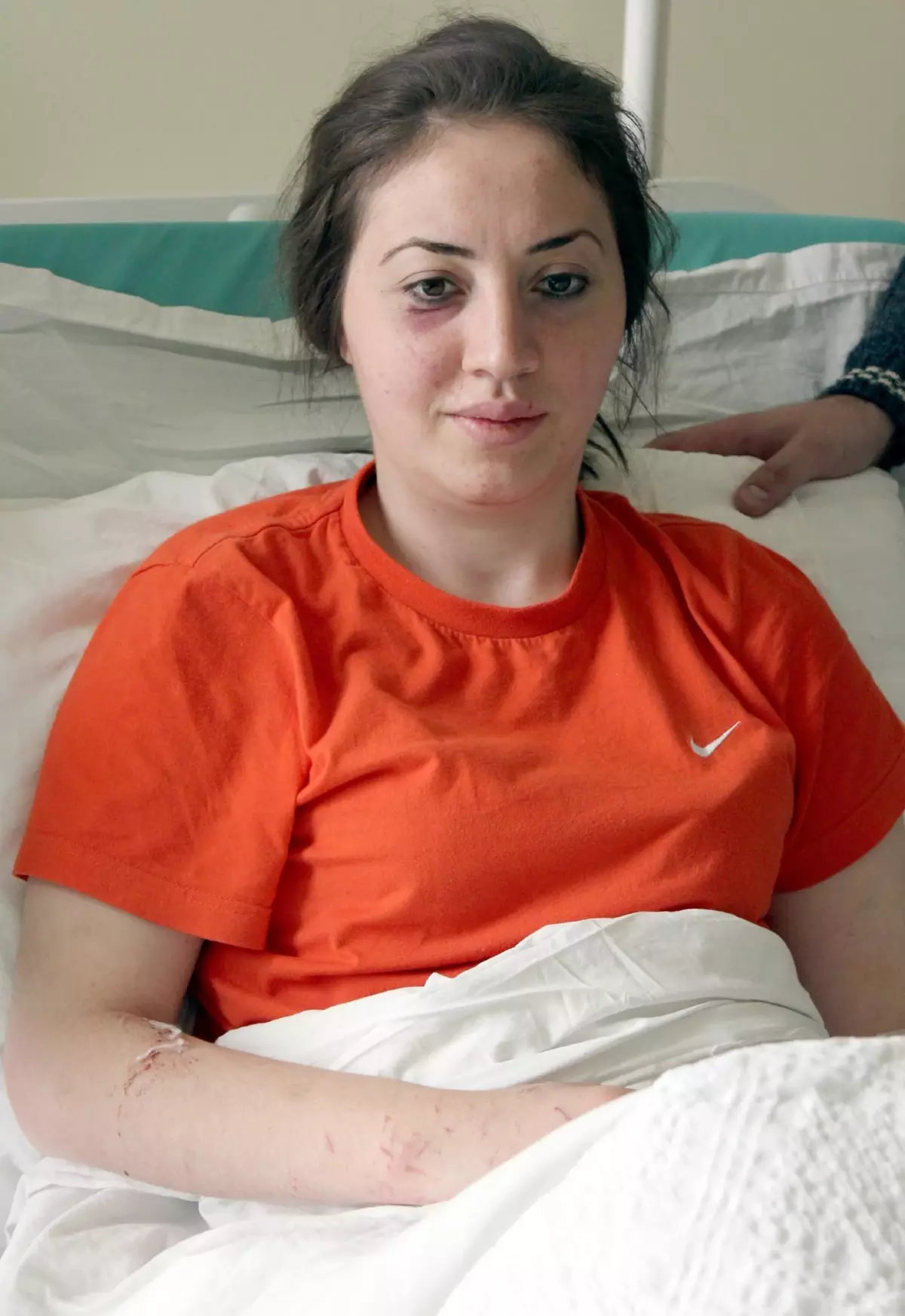 25 Saat Sonra Enkazdan Çıkarılan Hanife Kaya"Merve\'nin Sesi Sayesinde Kurtulduk"