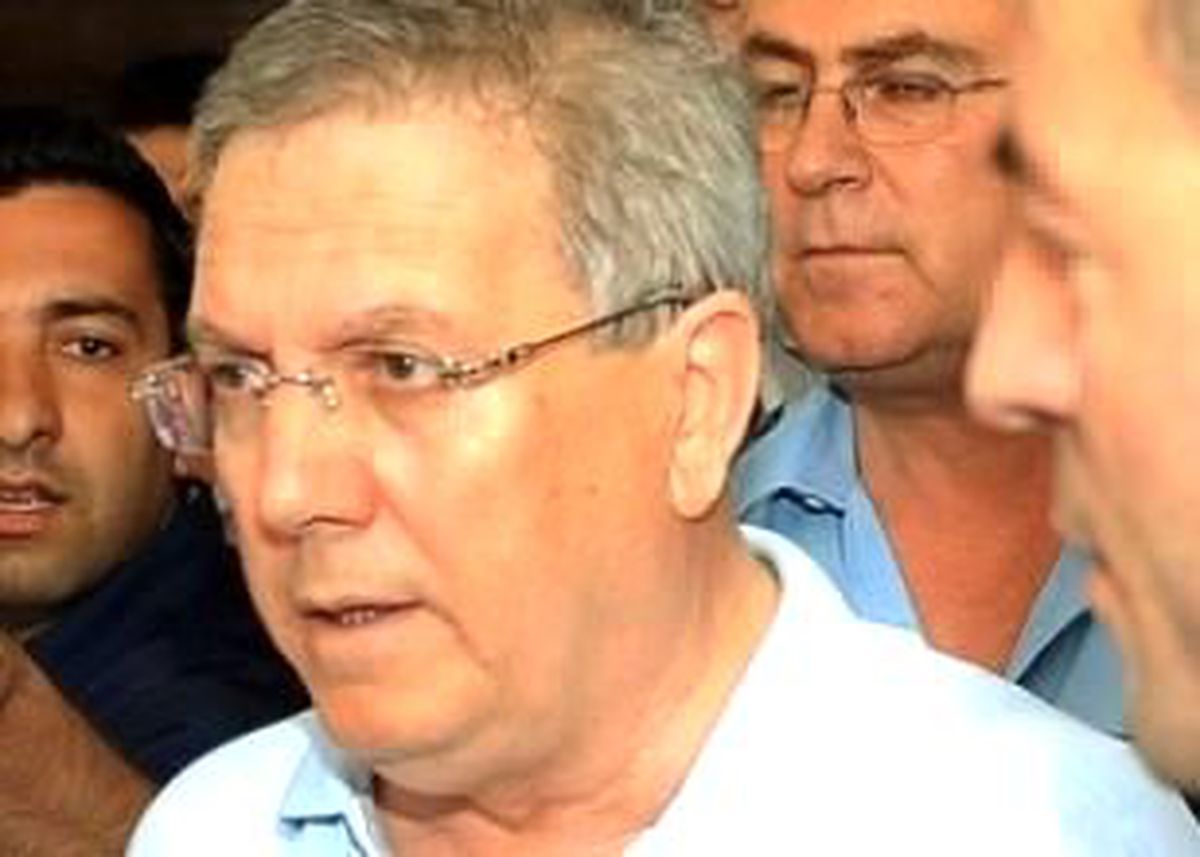 Hesaplara El Konuldu
