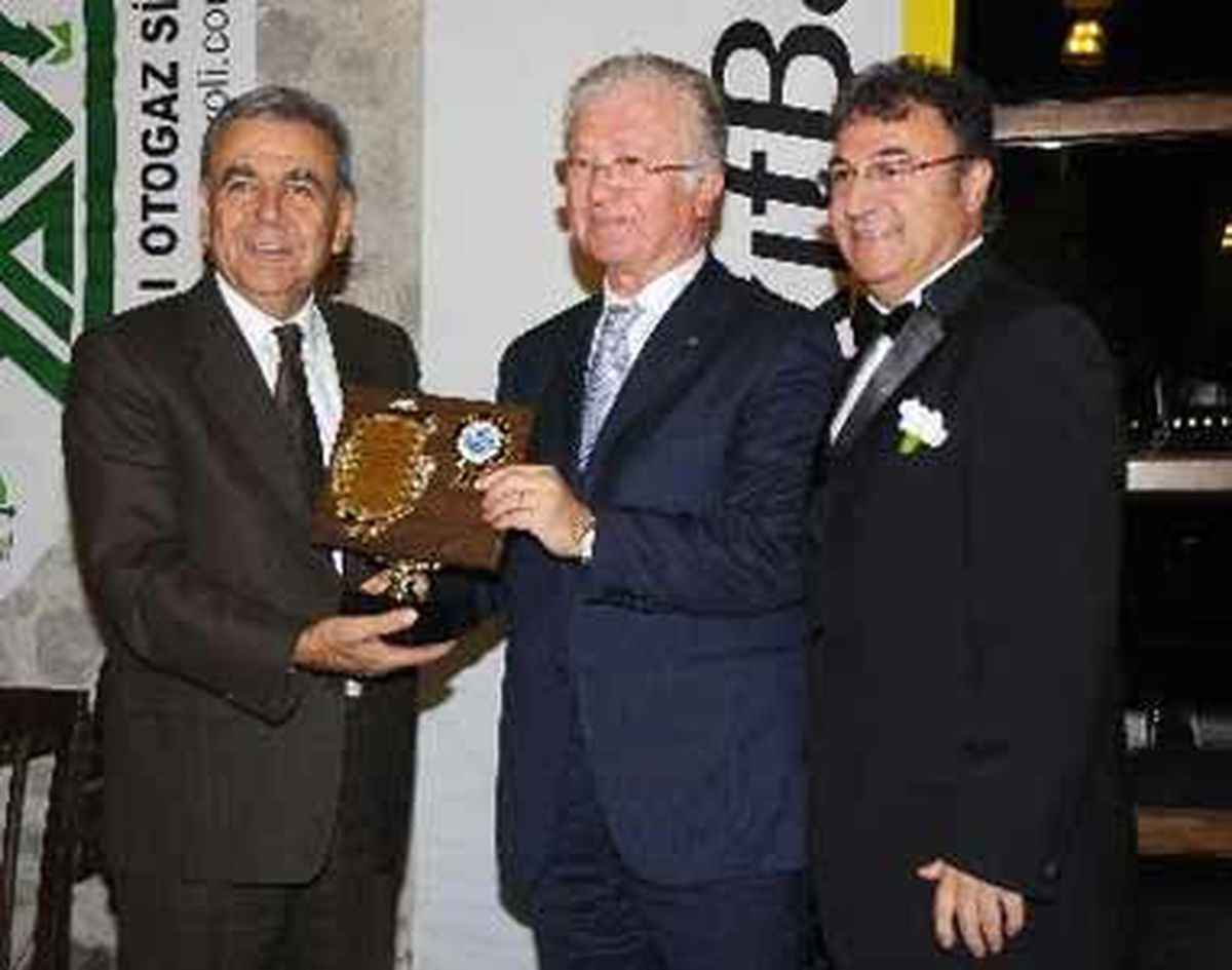 'İzmir'in Önünde Umut ve Işık Var'