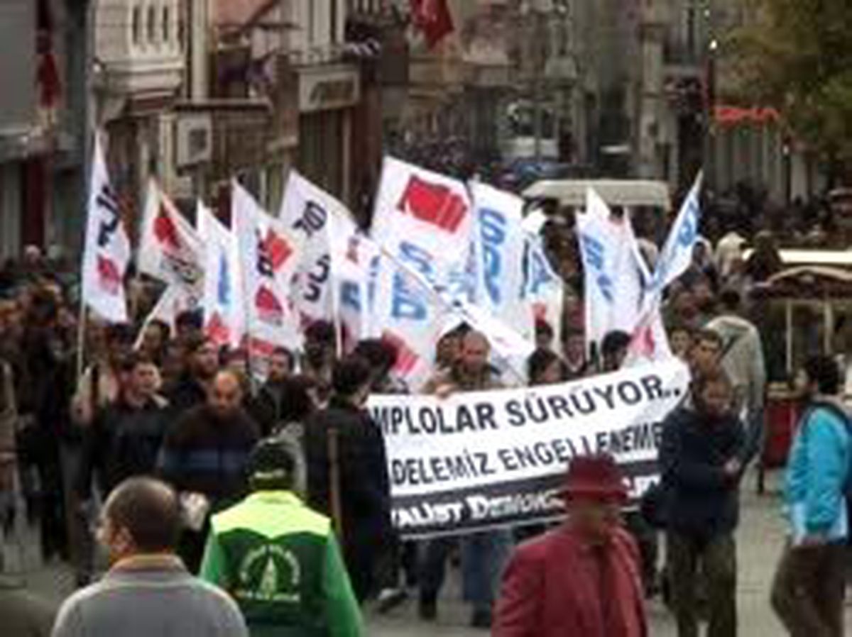 Sdp'liler Polis Operasyonunu Protesto Etti