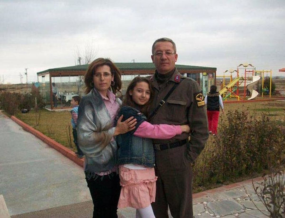 Şehit Eşine, Onur Belgesi Verildi