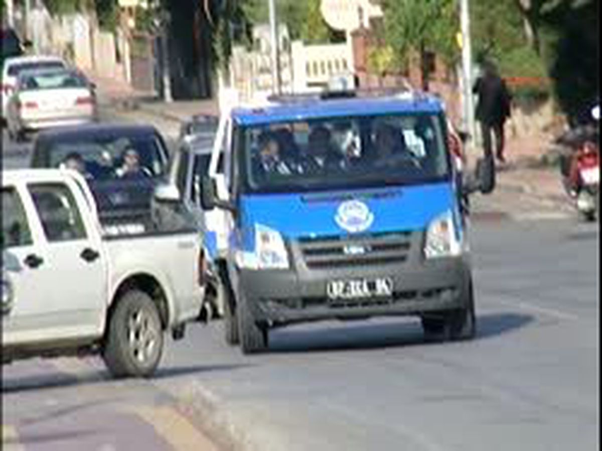 Antalya' da Falezlerde Kayma