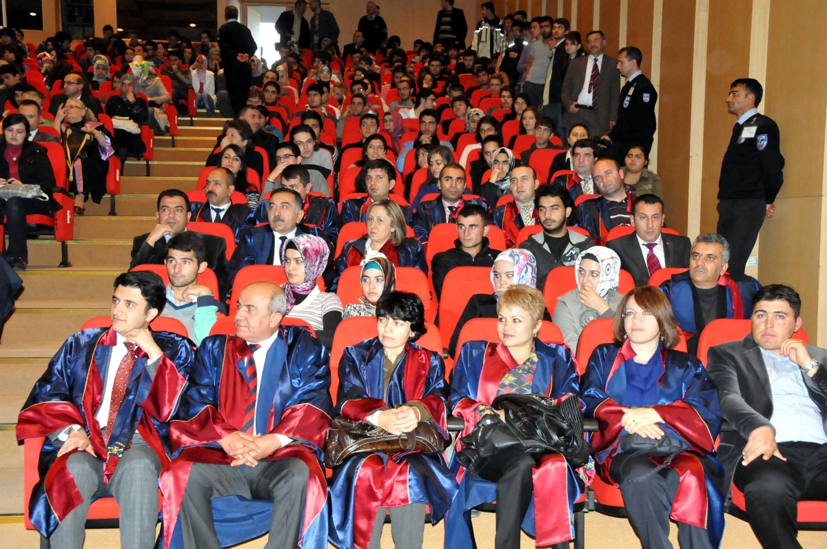 Cumhuriyet Üniversitesi Yeni Öğretim Yılını Açtı