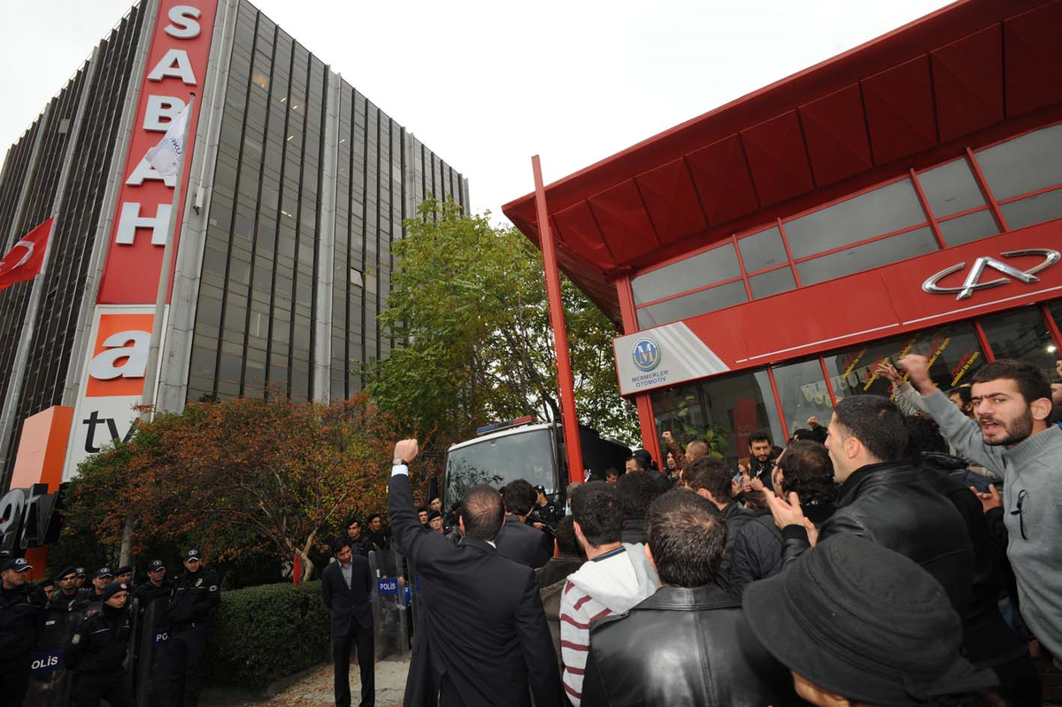Müge Anlı'ya Suç Duyurusu
