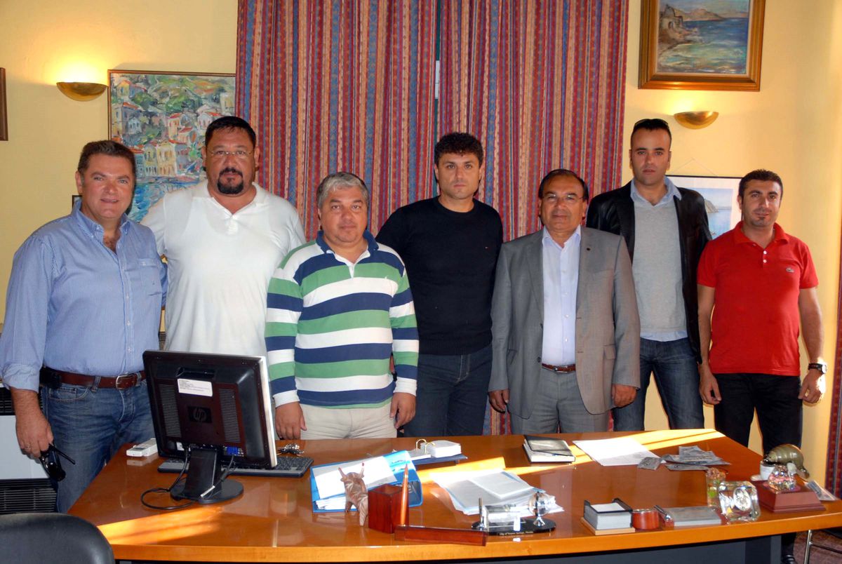Komşudan Anlamlı Teklif