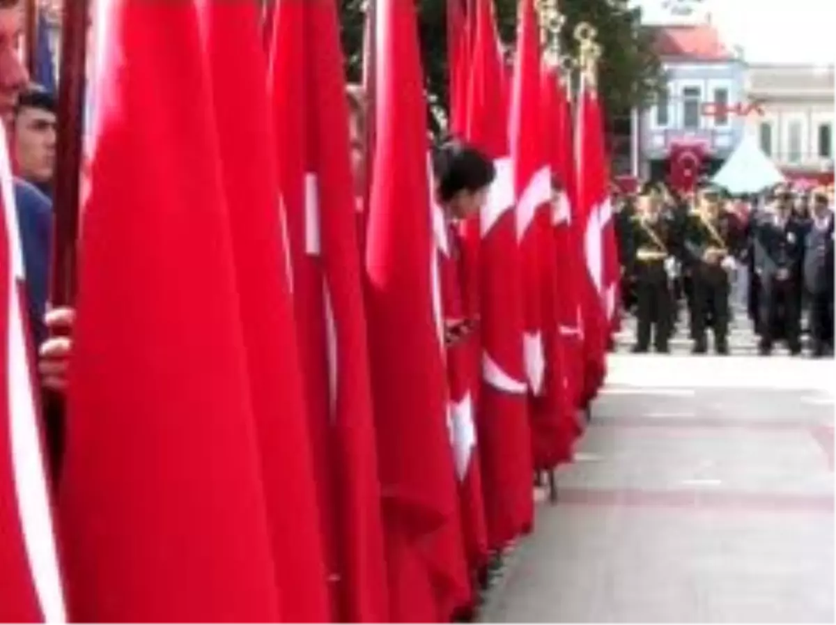 Edirne'de Yarın Vatandaşlar Bayram Yürüyüşü İçin Toplanacak