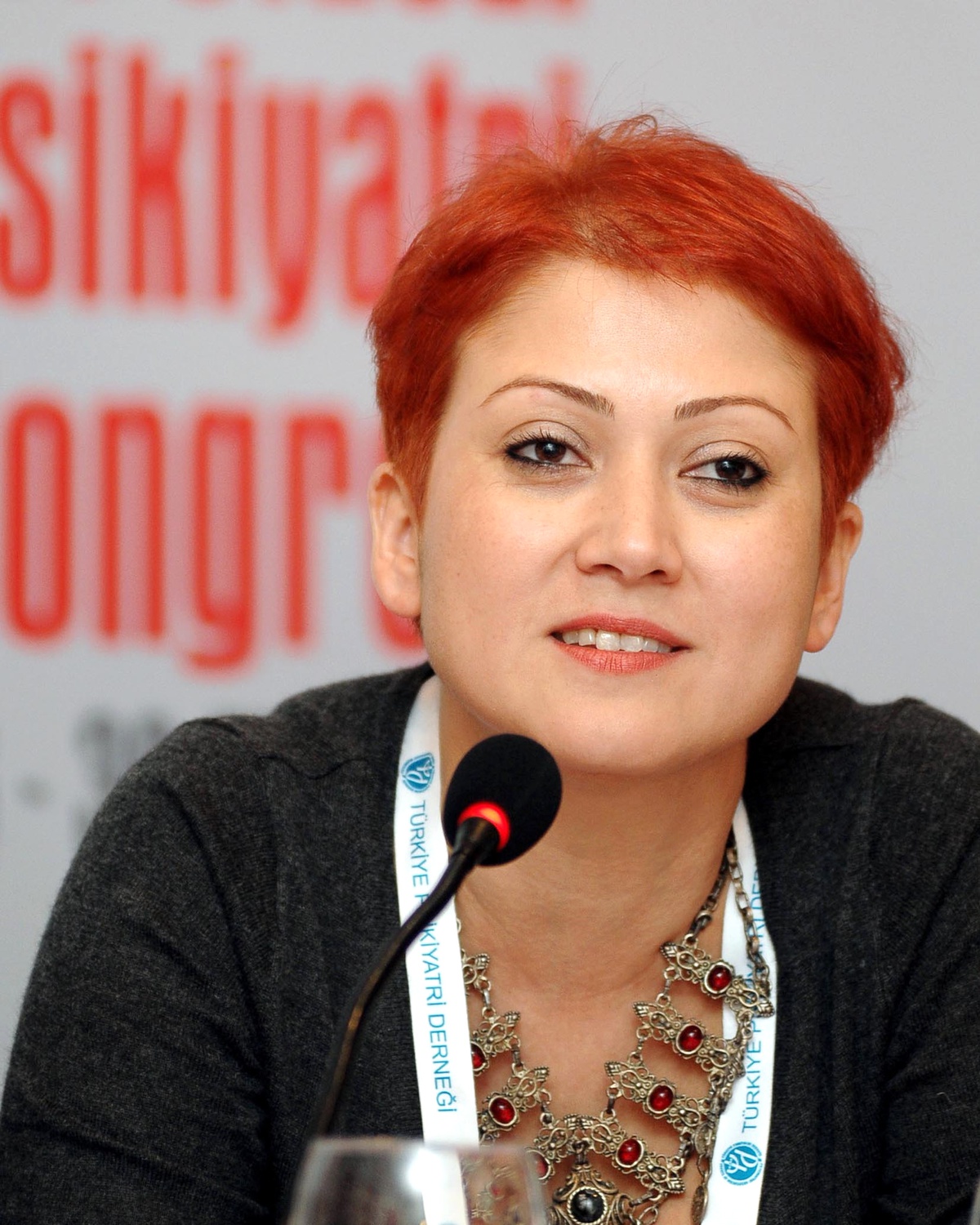 \'kadınlara, En Yakınındakiler Şiddet Uyguluyor\'