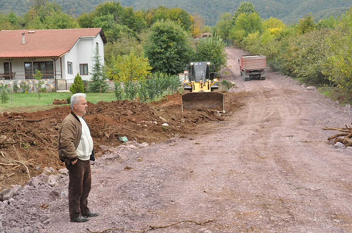 Kartepe'de 8 Bin Metre Yol Açıldı