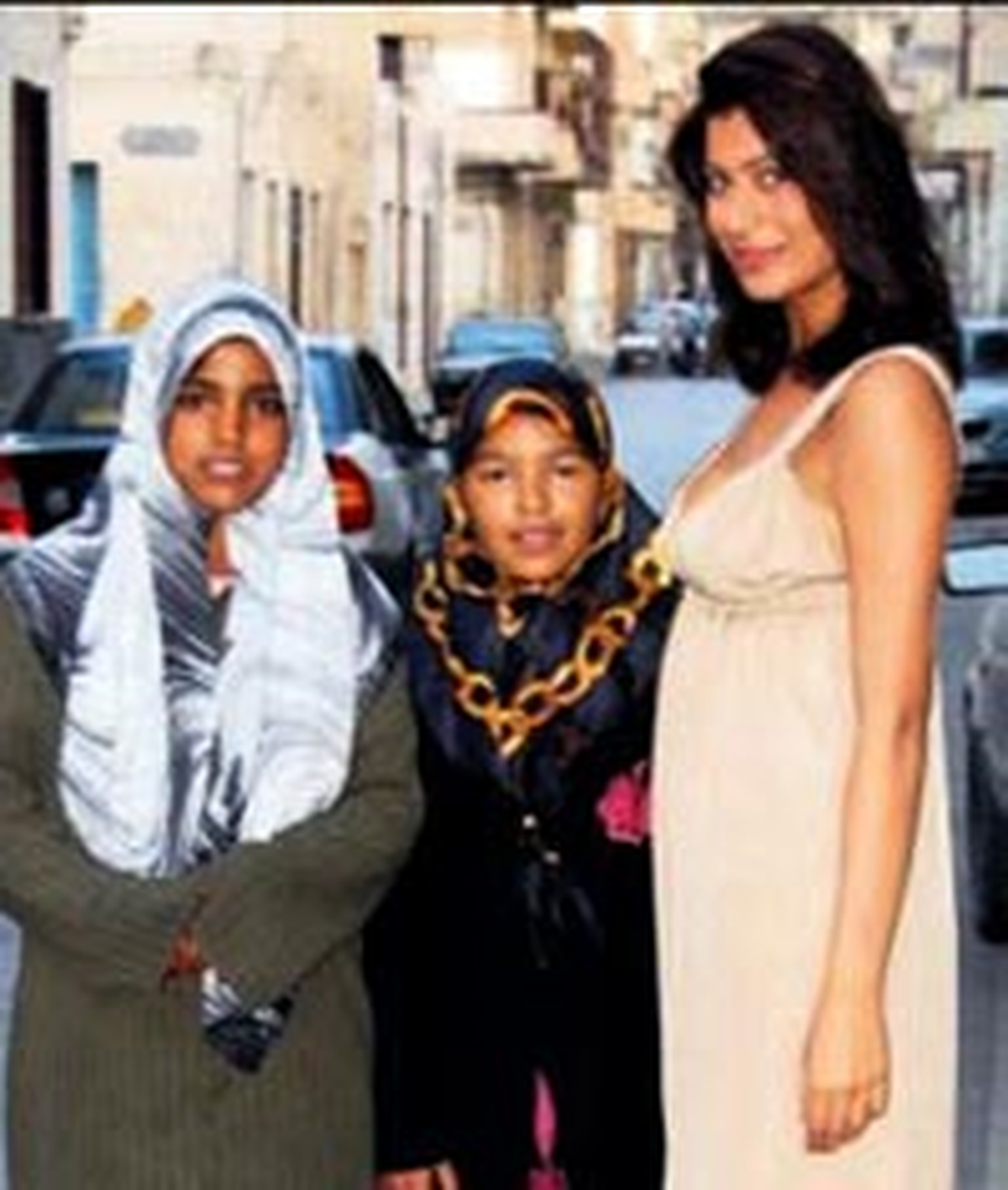 Hamileliğini Facebook Ele Verdi