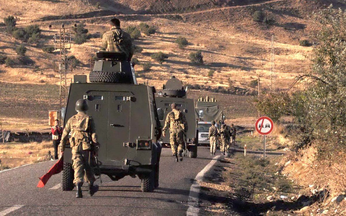 Irak Sınırında Askeri Hareketlilik Sürüyor