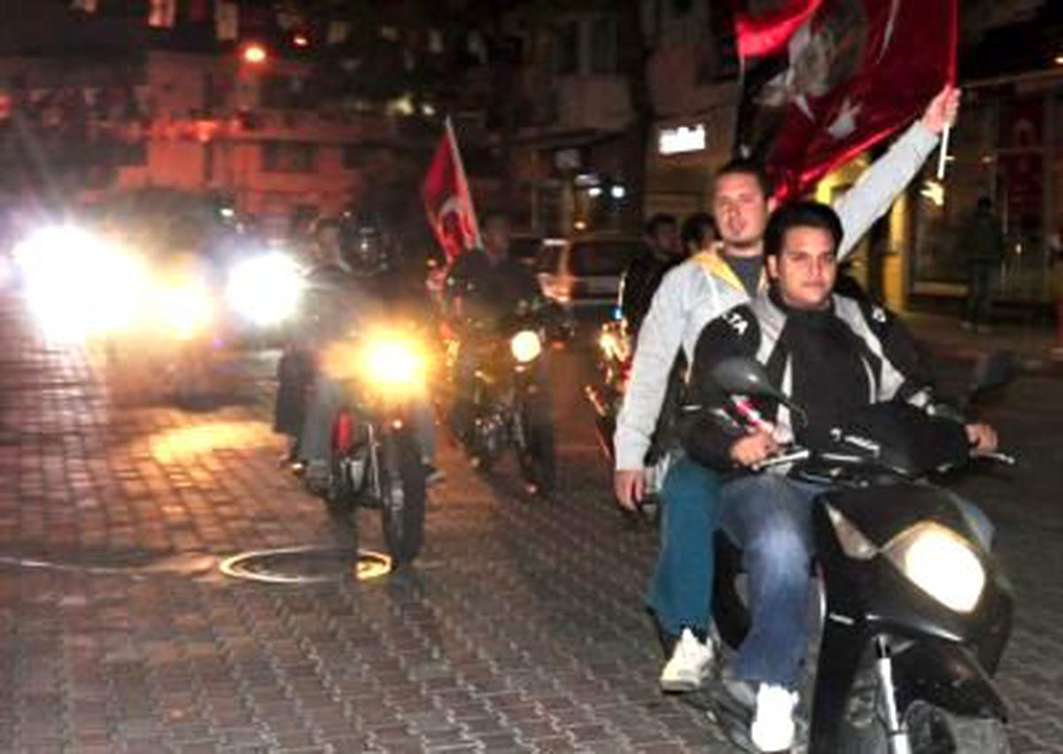 Datça'da Cumhuriyet Bayramı Kutlamaları İptaline Konvoylu Tepki