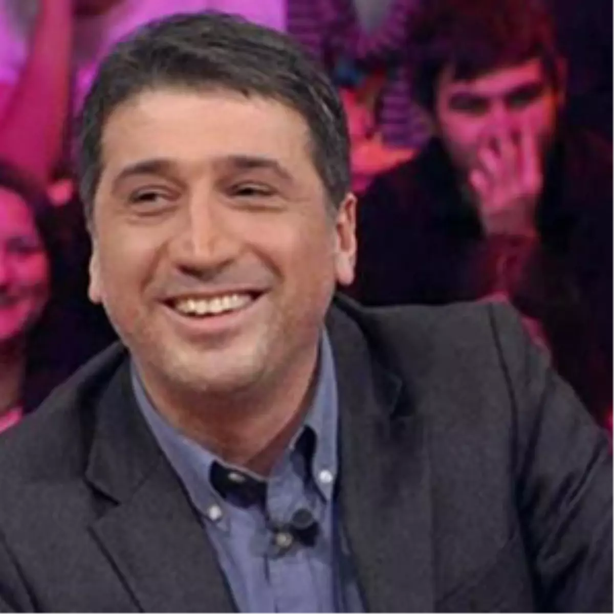 Aydını Bırakın Yarı Aydın Bile Değilim