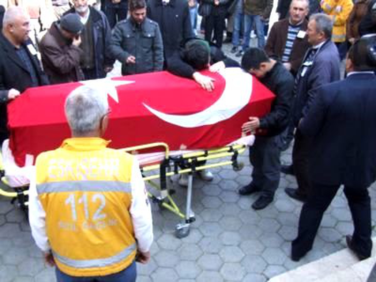 Hasta Taşıyan Ambulansa Tır Çarptı: 1 Ölü, 4 Yaralı (2)