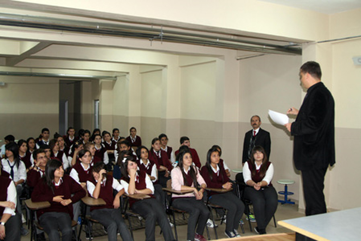 Lise Öğrencilerine AB Eğitimi