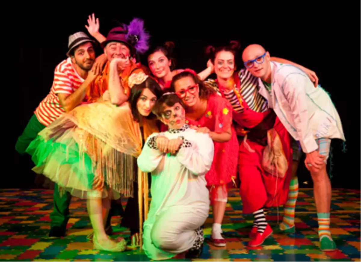 SGM'de Sanatseverler Buluşuyor