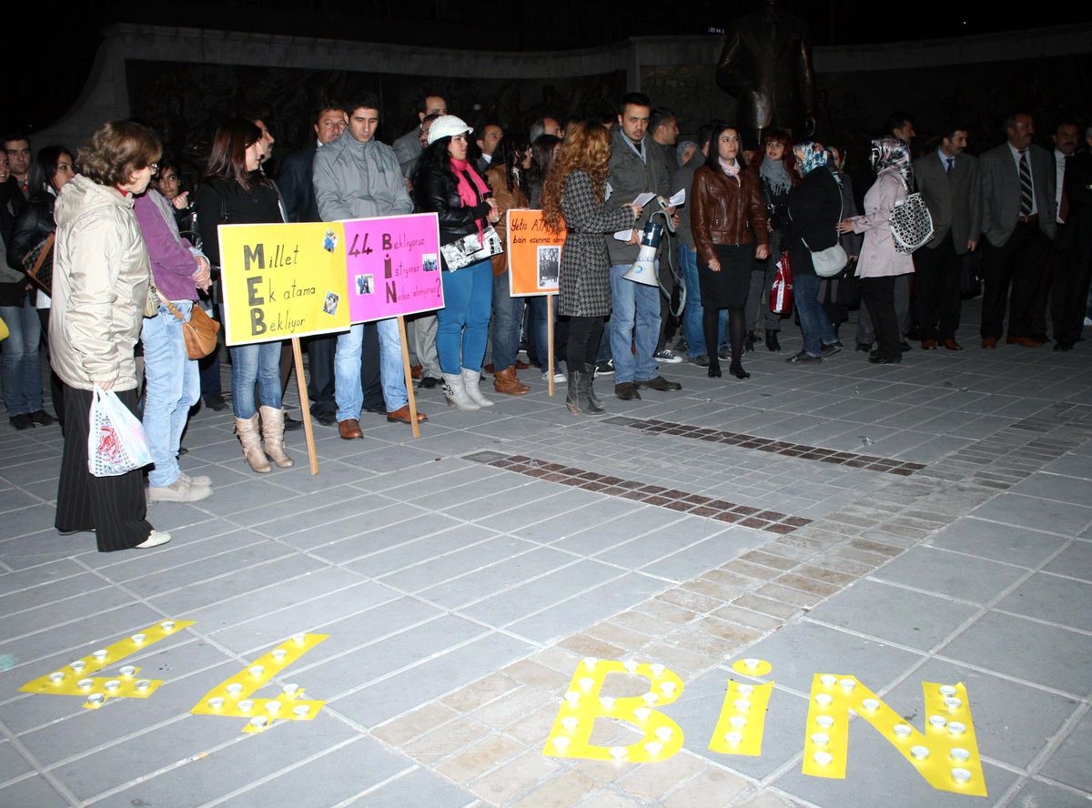 44 Bin Atama İçin 44 Dilek Balonu