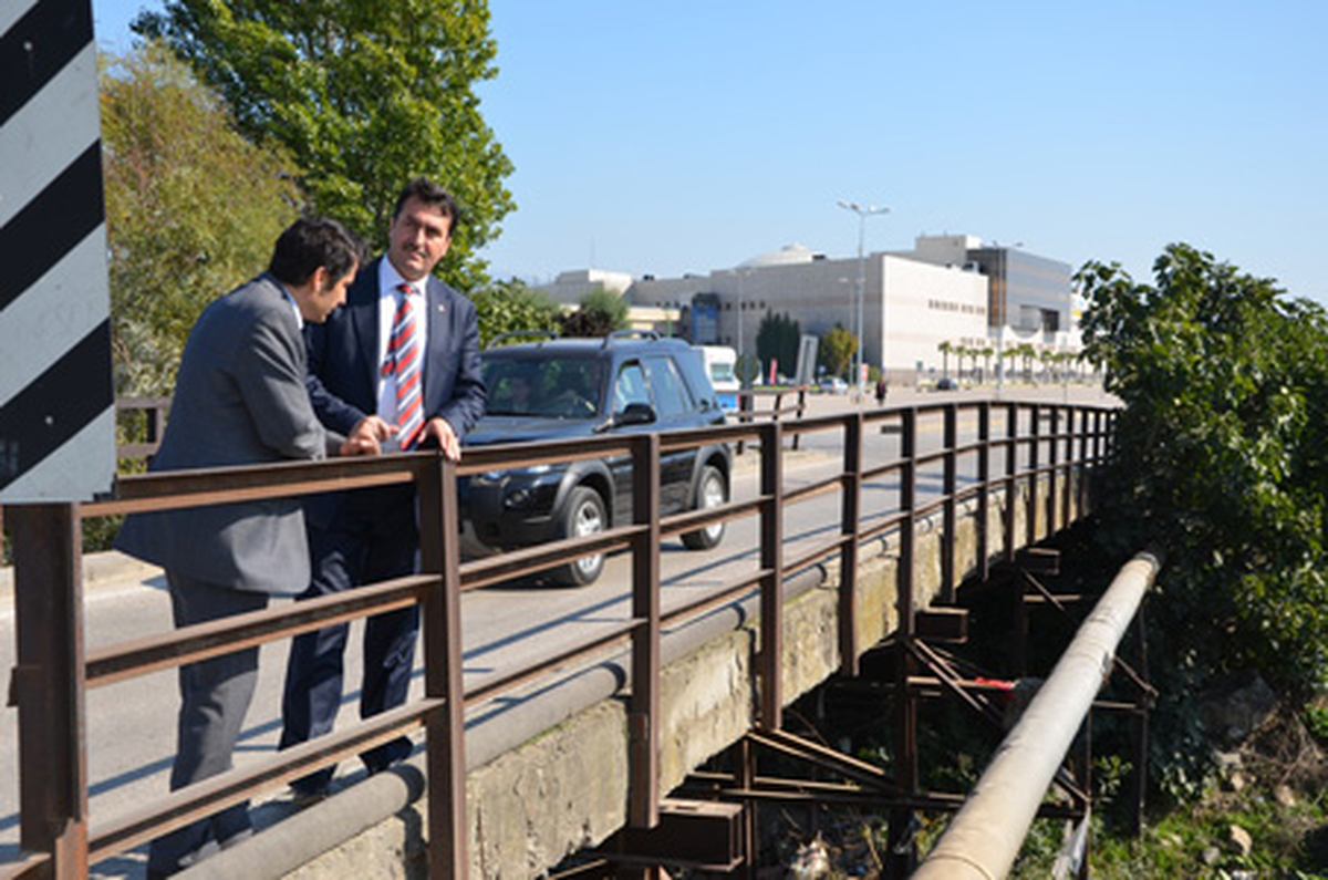 Yeniceabat Köprüsü Yenileniyor