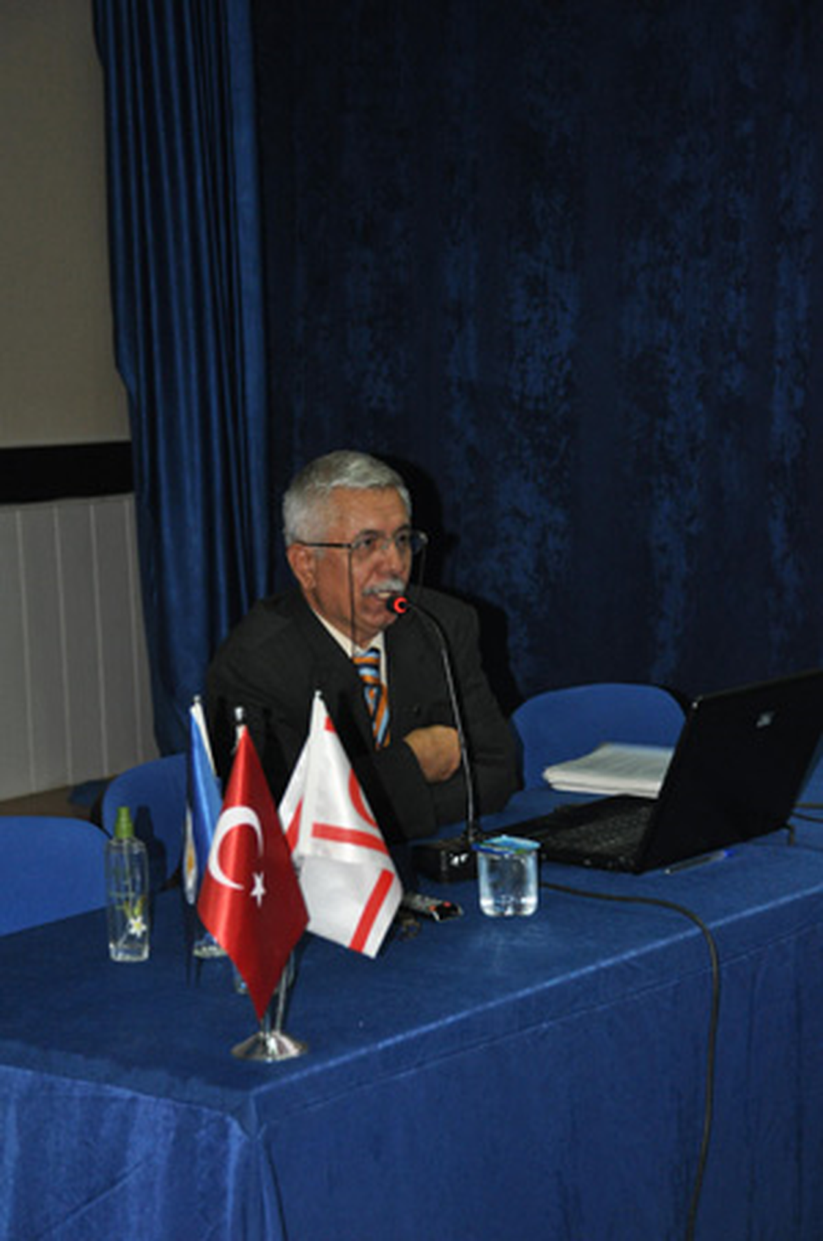 Arslan Bayır, DAÜ'de Seminer Verdi