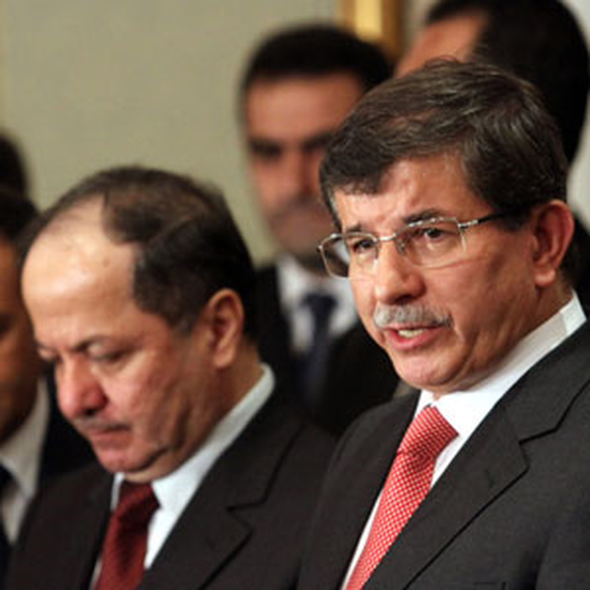 Barzani'ye 'Tarafsız Olunamaz' Mesajı