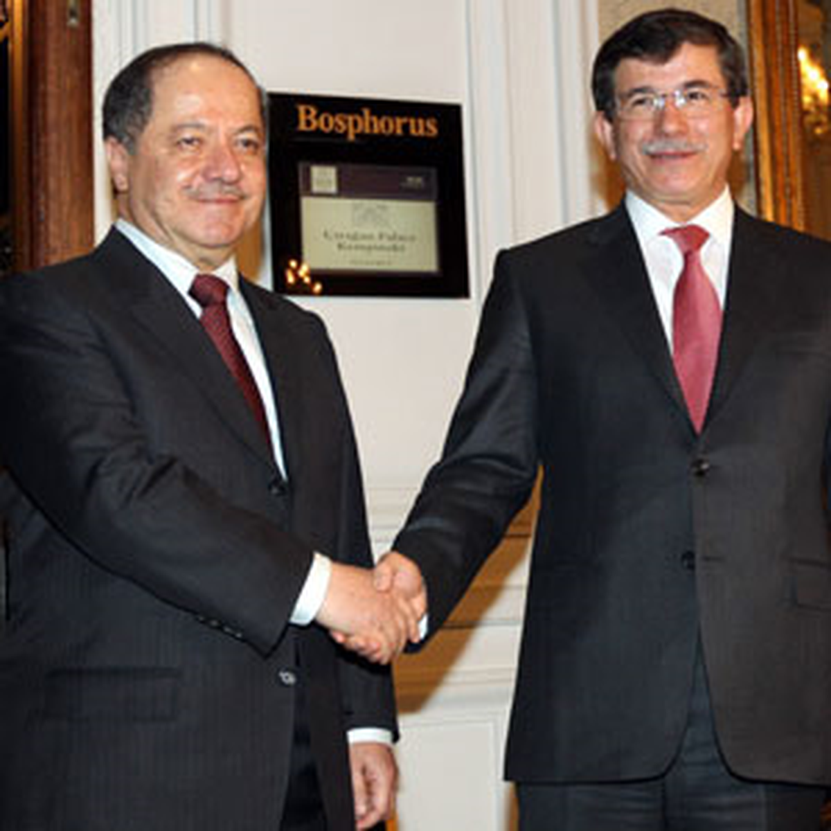 Davutoğlu: Dayanışma Bekliyoruz