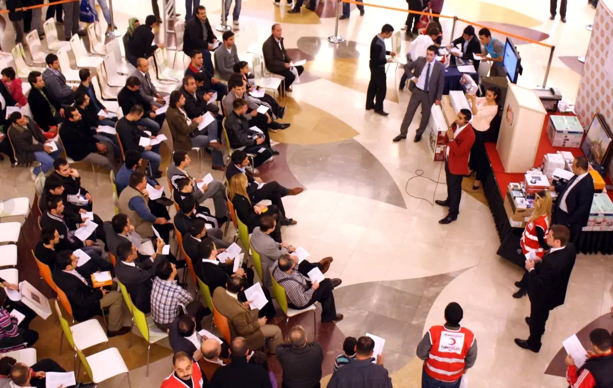 Depremzedeler Yararına Açık Artırma