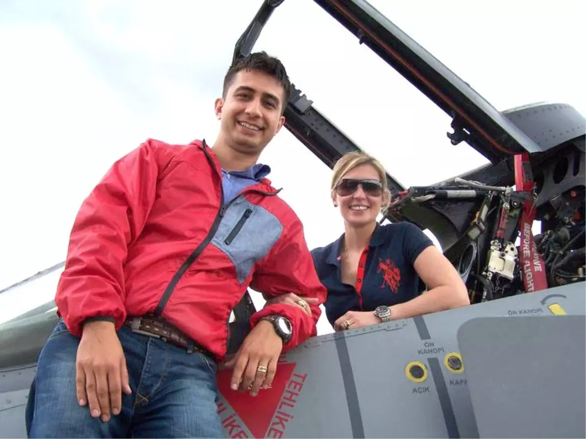 Şehit Üsteğmen, Babası Gibi 29 Yaşında Yaşama Veda Etti