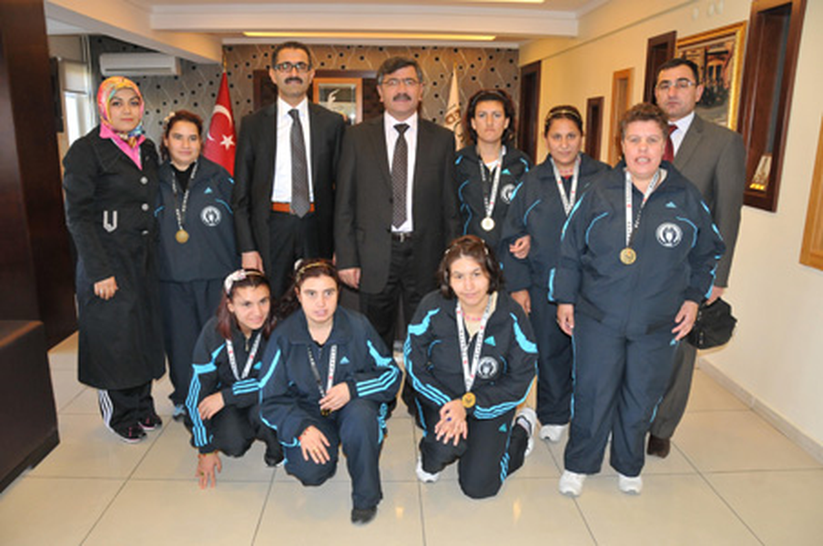 Sporculardan Başkan Akdoğan'a Ziyaret