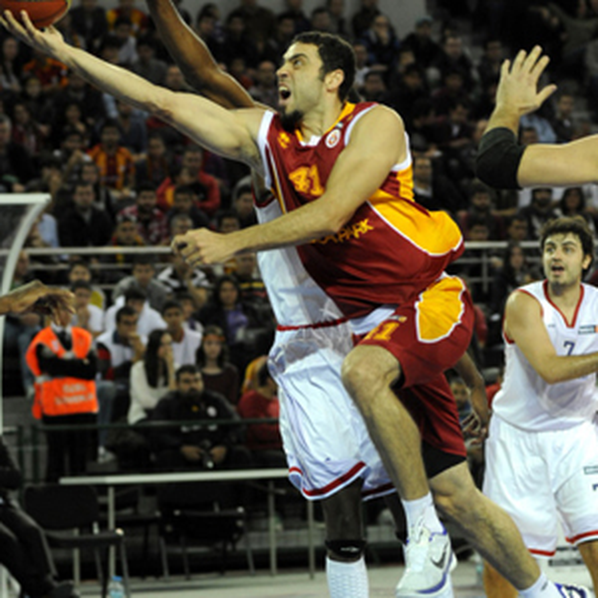 Hacettepe Üniversitesi: 68 - Galatasaray Medical Park: 86