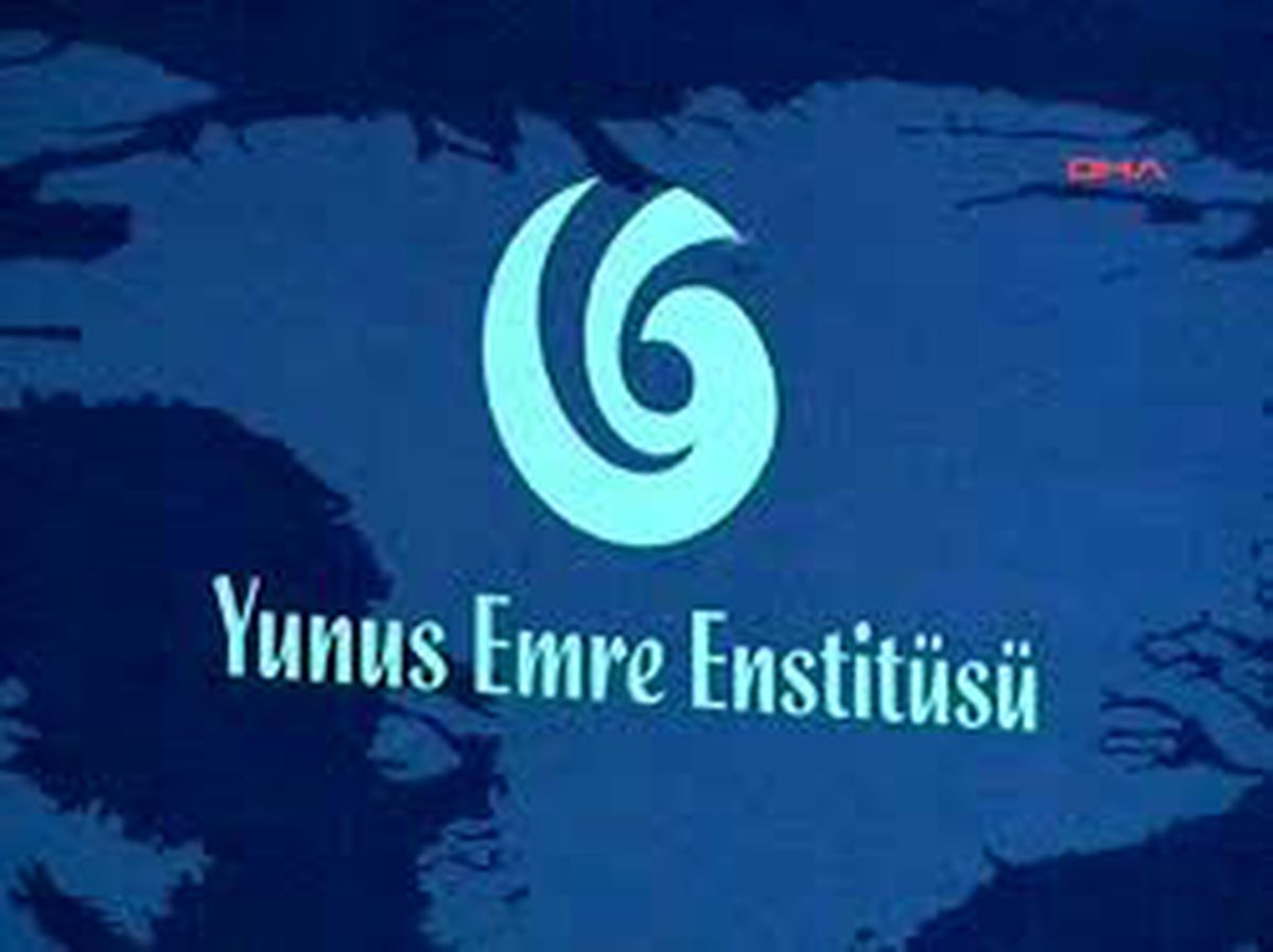 Kosovalı Engelli Şairin Kitap Tanıtımına Yoğun İlgi
