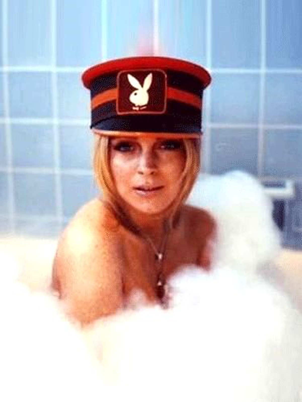 Lindsay Playboy'a Poz Verdi