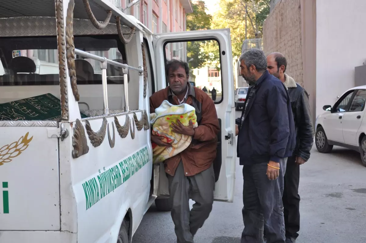 36 Günlük Bebek Yatağında Ölü Bulundu