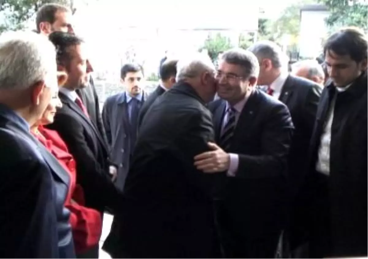 "Kürt İnsanının Bir Sorunu Yoktur"