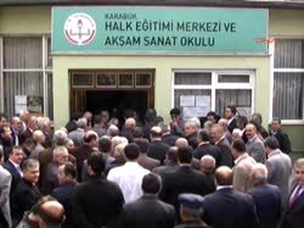 Mehmet Ali Şahin; Anayasa Toplumsal Mutabakatla Hazırlanacak