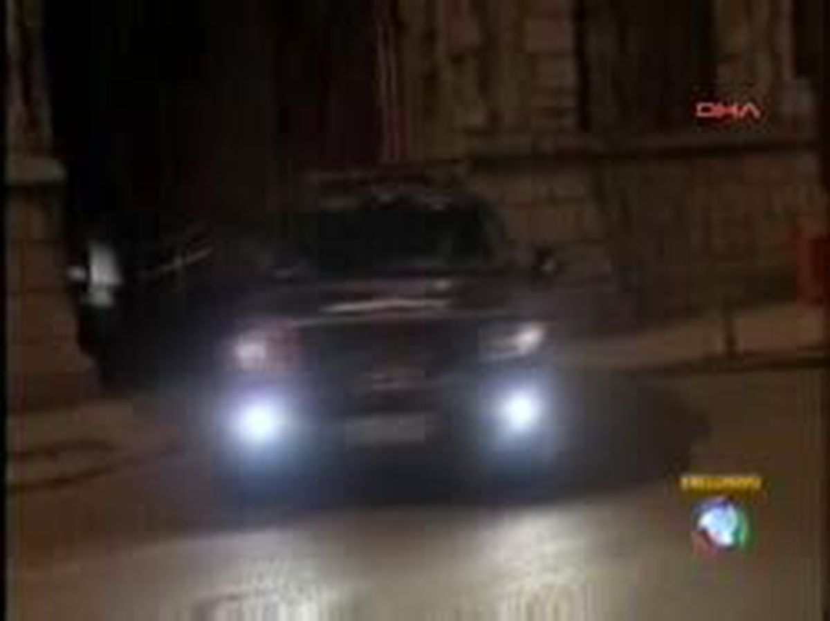 Uyuşturucu Operasyonunda TV Kameramanı Vuruldu