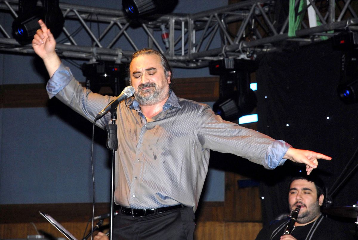 Volkan Konak: 'onlar Yazar Değil Yazarkasa'