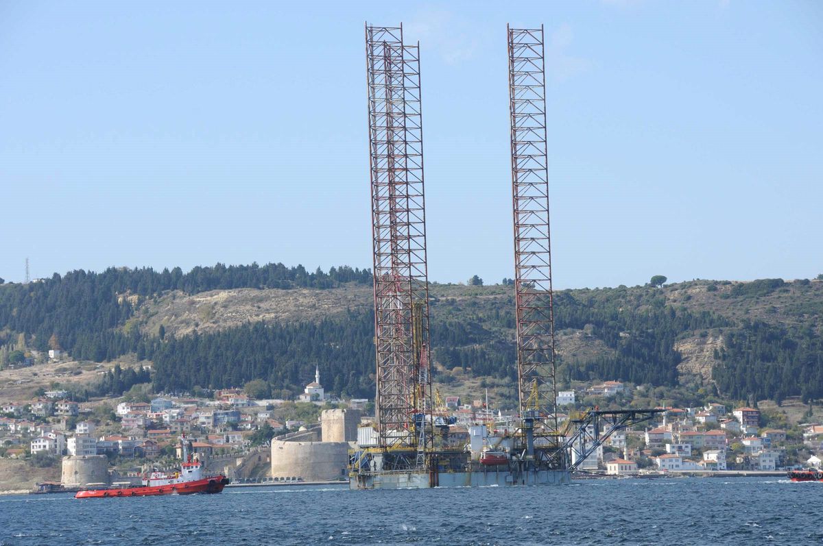 Boğazdan Platform Geçti