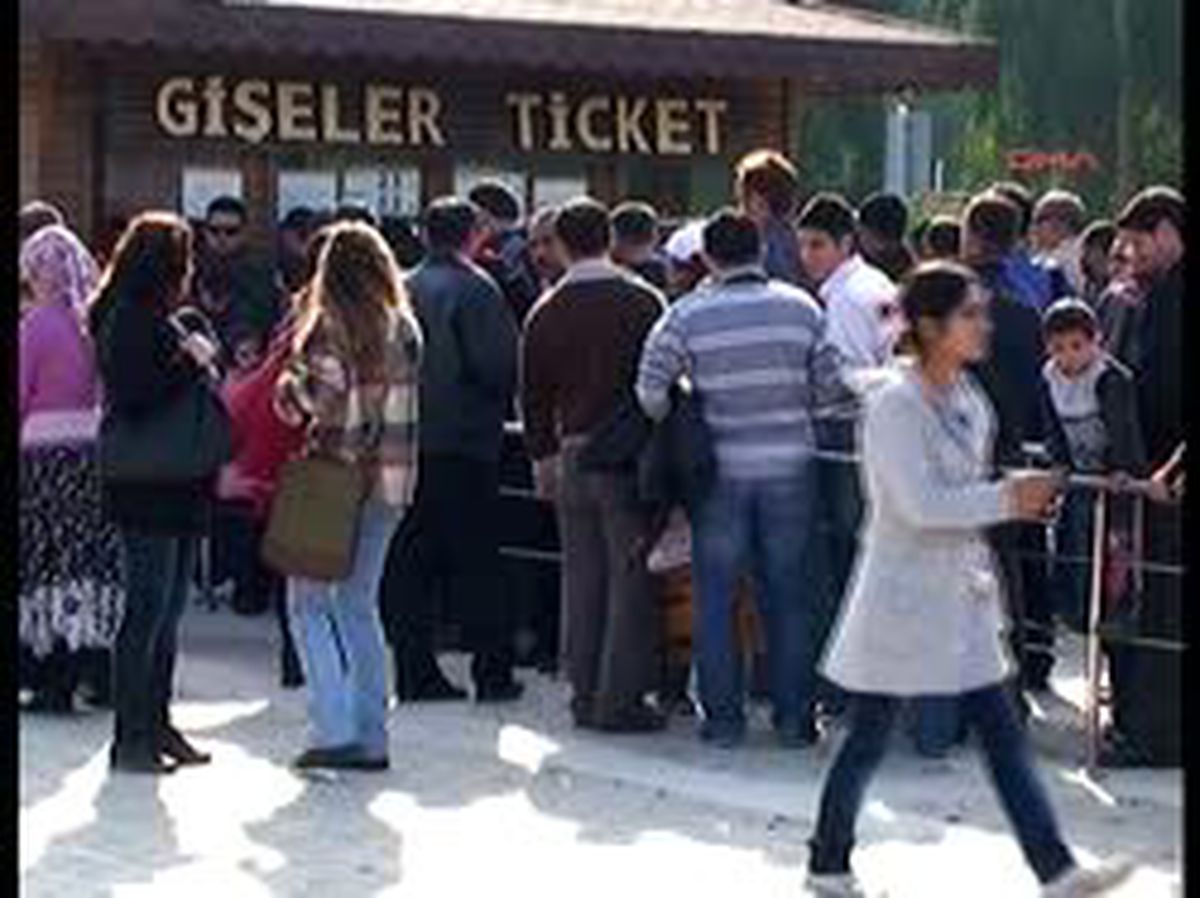Doğal Yaşam Parkı Bayramda Ziyaretçi Akınına Uğradı