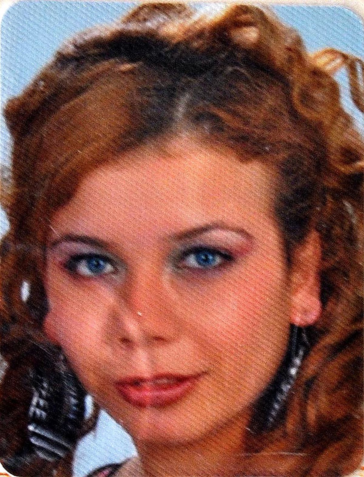 Eşinin Sevgilisi Olduğunu İddia Ettiği Kadını Bıçakladı